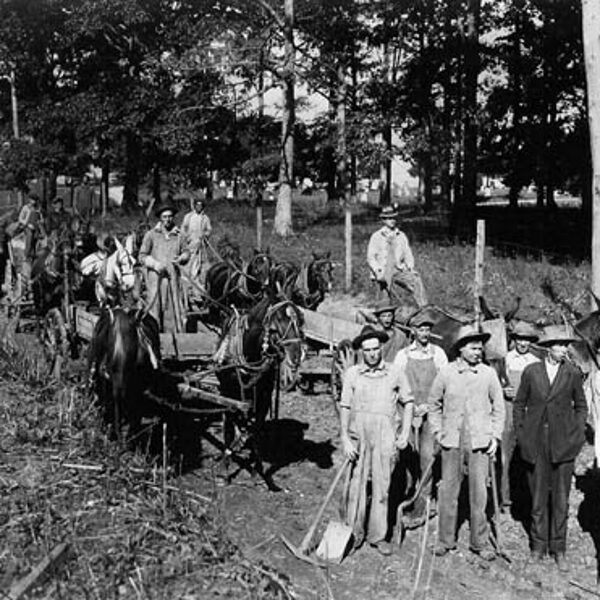 Howard Smith and Team Cutting New Road in Sweetwater